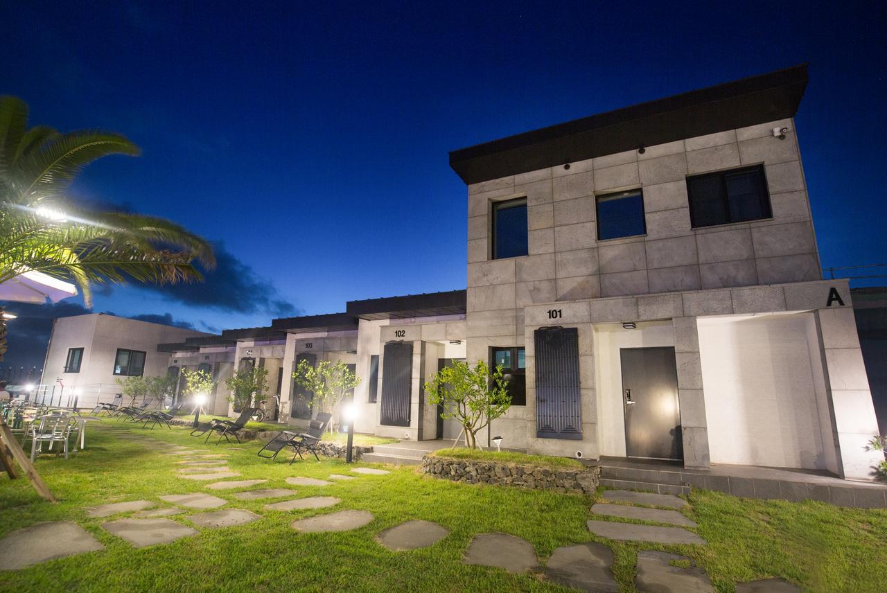 Jeju Christmas Resort Екстер'єр фото